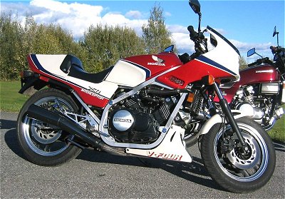 VF750F - 750 INTERCEPTOR